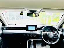 https://riyasewana.com/uploads/honda-vezel-z-18161233576.jpg
