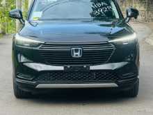 https://riyasewana.com/uploads/honda-vezel-z-18161233852.jpg