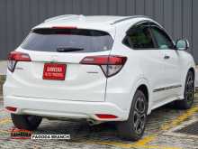 https://riyasewana.com/uploads/honda-vezel-z-18171935223.jpg
