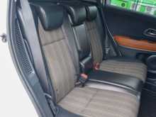 https://riyasewana.com/uploads/honda-vezel-z-1817193576.jpg