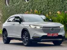 Honda Vezel Z Play Moon Roof 2023 SUV