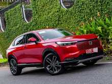 https://riyasewana.com/uploads/honda-vezel-z-18340454732.jpg