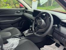 https://riyasewana.com/uploads/honda-vezel-z-1911360817105.jpg