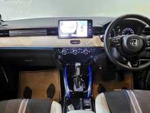 https://riyasewana.com/uploads/honda-vezel-z-19131234862.jpg