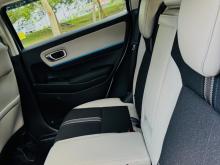 https://riyasewana.com/uploads/honda-vezel-z-1923001917385.jpg