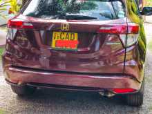 https://riyasewana.com/uploads/honda-vezel-z-19822334702.jpg