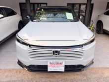 Honda Vezel Z Play Moon Roof 2025 SUV