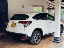 https://riyasewana.com/uploads/honda-vezel-z-2011375222892.jpg