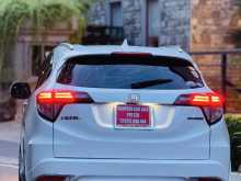 https://riyasewana.com/uploads/honda-vezel-z-2013033022732.jpg