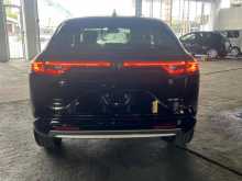 https://riyasewana.com/uploads/honda-vezel-z-2013224322553.jpg