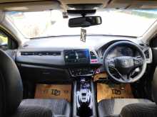 https://riyasewana.com/uploads/honda-vezel-z-2014-110413612193.jpg