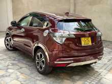 https://riyasewana.com/uploads/honda-vezel-z-2014-158433812674.jpg
