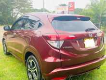 https://riyasewana.com/uploads/honda-vezel-z-2014-2112472012313.jpg