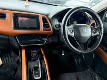 https://riyasewana.com/uploads/honda-vezel-z-2014-2710153912414.jpg