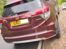 https://riyasewana.com/uploads/honda-vezel-z-2014-28330312173.jpg