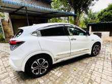 https://riyasewana.com/uploads/honda-vezel-z-2014-2911074412364.jpg