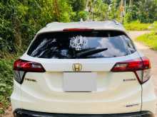 https://riyasewana.com/uploads/honda-vezel-z-2014-3013251912164.jpg