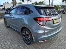 https://riyasewana.com/uploads/honda-vezel-z-2014-59402412192.jpg
