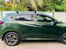 https://riyasewana.com/uploads/honda-vezel-z-2014-821512312624.jpg