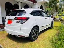 https://riyasewana.com/uploads/honda-vezel-z-2014-88151712214.jpg