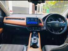 https://riyasewana.com/uploads/honda-vezel-z-2015-1313121612613.jpg