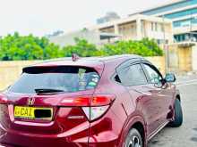 https://riyasewana.com/uploads/honda-vezel-z-2015-1411501012444.jpg
