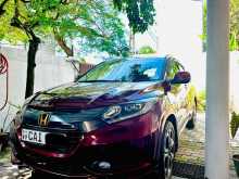https://riyasewana.com/uploads/honda-vezel-z-2015-1419185312612.jpg