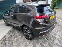 https://riyasewana.com/uploads/honda-vezel-z-2015-2115023612253.jpg