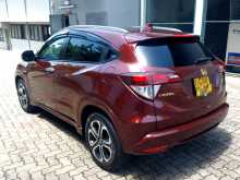 https://riyasewana.com/uploads/honda-vezel-z-2015-238062212454.jpg