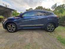 https://riyasewana.com/uploads/honda-vezel-z-2015-2421034812542.jpg