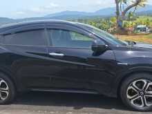 https://riyasewana.com/uploads/honda-vezel-z-2015-313084312173.jpg