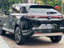 https://riyasewana.com/uploads/honda-vezel-z-20155456235.jpg