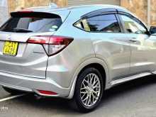 https://riyasewana.com/uploads/honda-vezel-z-2016-2412183512092.jpg