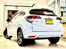 https://riyasewana.com/uploads/honda-vezel-z-2017-48320712832.jpg