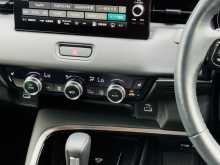 https://riyasewana.com/uploads/honda-vezel-z-2022-1710425712524.jpg