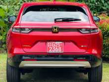 https://riyasewana.com/uploads/honda-vezel-z-2022-1710425712632.jpg