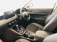 https://riyasewana.com/uploads/honda-vezel-z-2023-1211473612424.jpg