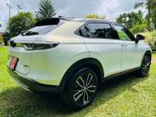 https://riyasewana.com/uploads/honda-vezel-z-2023-1215131812763.jpg