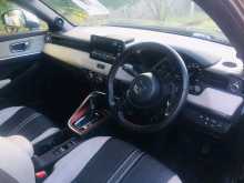https://riyasewana.com/uploads/honda-vezel-z-2023-129272012614.jpg