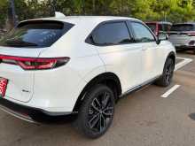 https://riyasewana.com/uploads/honda-vezel-z-2023-211394912063.jpg