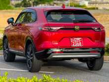 https://riyasewana.com/uploads/honda-vezel-z-2023-2215162412502.jpg