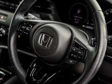 https://riyasewana.com/uploads/honda-vezel-z-2023-2215162412733.jpg