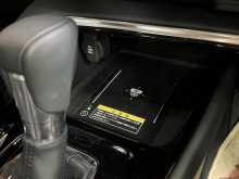 https://riyasewana.com/uploads/honda-vezel-z-2023-2419003512774.jpg