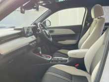 https://riyasewana.com/uploads/honda-vezel-z-2023-2423120812613.jpg