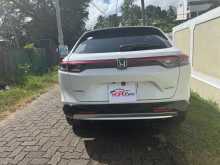 https://riyasewana.com/uploads/honda-vezel-z-2023-718433312232.jpg