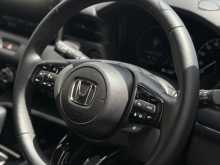 https://riyasewana.com/uploads/honda-vezel-z-2023-811354912293.jpg