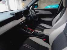 https://riyasewana.com/uploads/honda-vezel-z-2023-910443312222.jpg