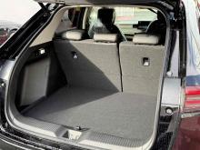 https://riyasewana.com/uploads/honda-vezel-z-2023050624102.jpg
