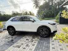 https://riyasewana.com/uploads/honda-vezel-z-2024-1411223912373.jpg