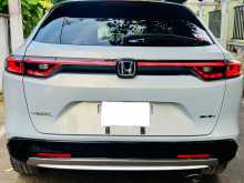 https://riyasewana.com/uploads/honda-vezel-z-2024-1420575312273.jpg